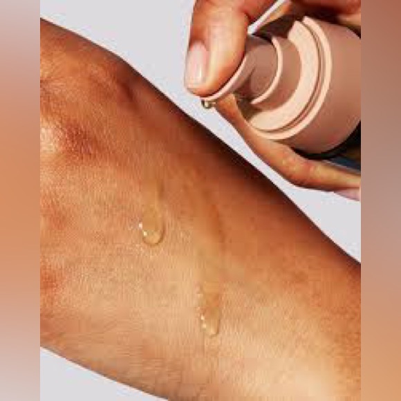 Fig.1 Micellar Oil Cleanser - Picture 5 of 8